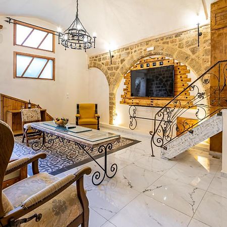 Cava D"Oro Suites Rhodes City ภายนอก รูปภาพ