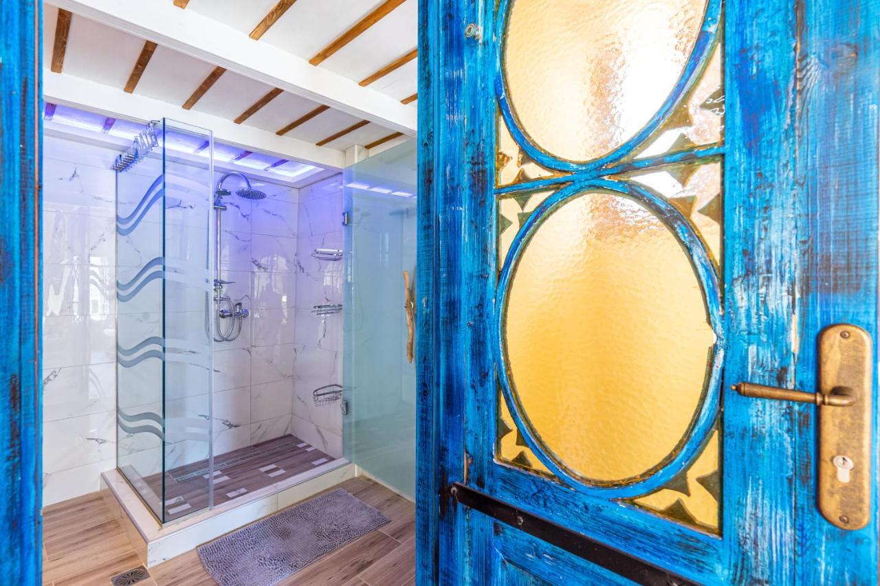 Cava D"Oro Suites Rhodes City ภายนอก รูปภาพ