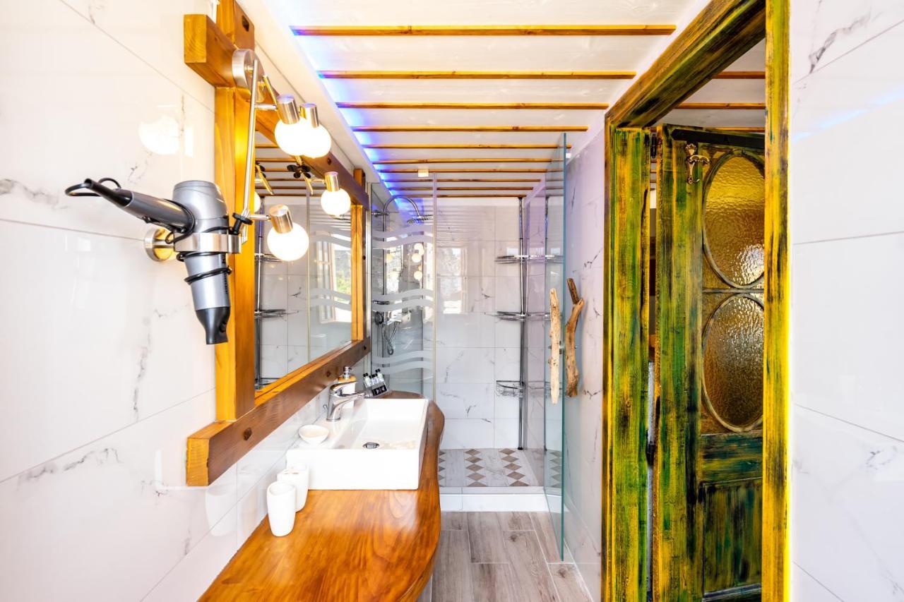 Cava D"Oro Suites Rhodes City ภายนอก รูปภาพ