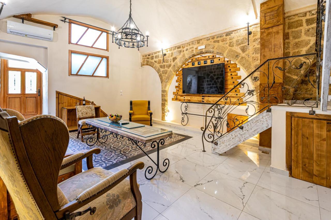 Cava D"Oro Suites Rhodes City ภายนอก รูปภาพ