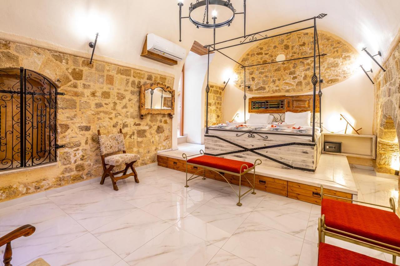 Cava D"Oro Suites Rhodes City ภายนอก รูปภาพ